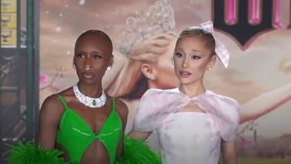 Ariana Grande aux côtés de Cynthia Erivo